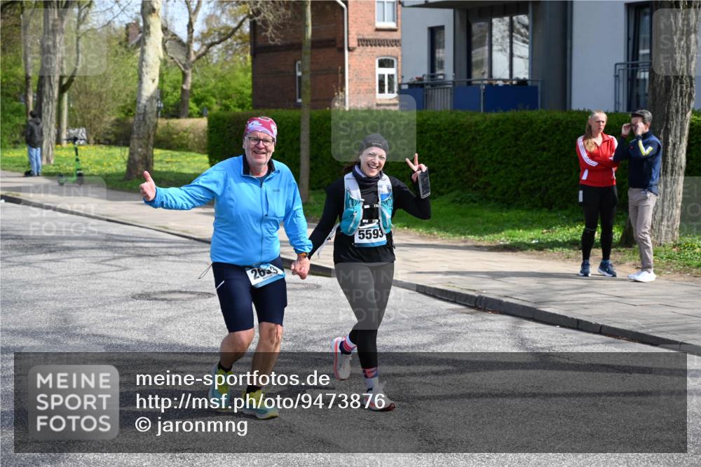 12.04.2026 - 45. Internationalen Wilhelmsburger Insellauf J. Mangold http://msf.ph/oto/9473876 12.04.2026 11:40:56 Ziel 4981, 2693, 5593 meine-sportfotos.de
