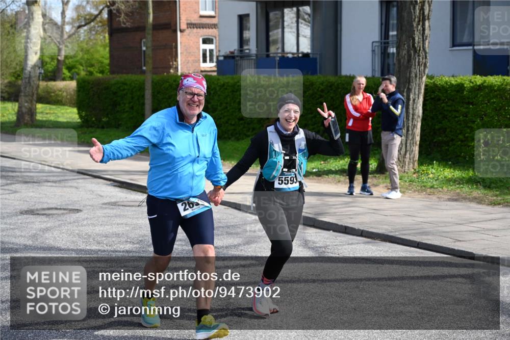 12.04.2026 - 45. Internationalen Wilhelmsburger Insellauf J. Mangold http://msf.ph/oto/9473902 12.04.2026 11:40:56 Ziel 4981, 2693, 5593 meine-sportfotos.de