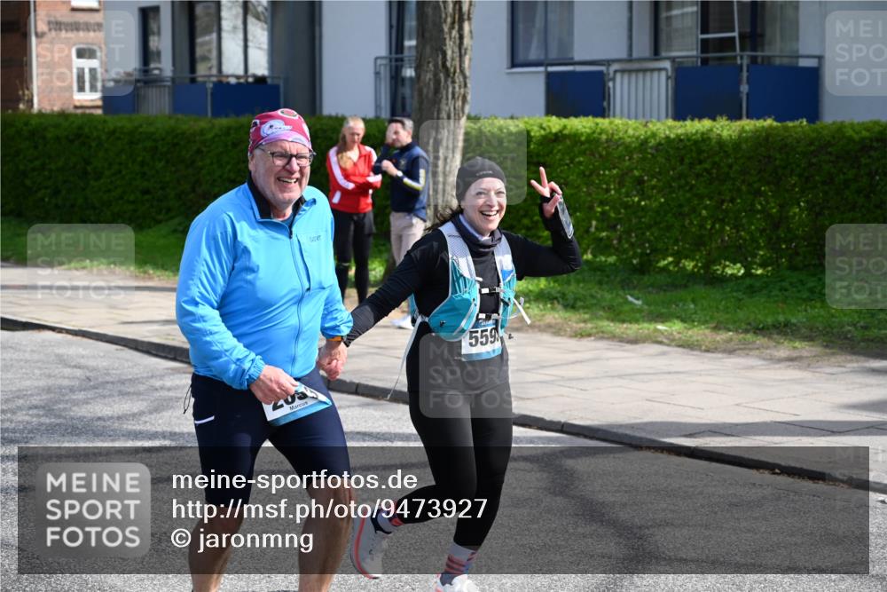 12.04.2026 - 45. Internationalen Wilhelmsburger Insellauf J. Mangold http://msf.ph/oto/9473927 12.04.2026 11:40:57 Ziel 4981, 2693, 5593 meine-sportfotos.de