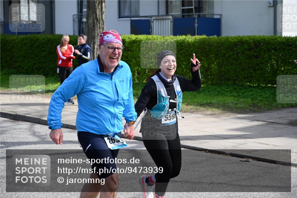 12.04.2026 - 45. Internationalen Wilhelmsburger Insellauf J. Mangold http://msf.ph/oto/9473939 12.04.2026 11:40:57 Ziel 4981, 2693, 5593 meine-sportfotos.de