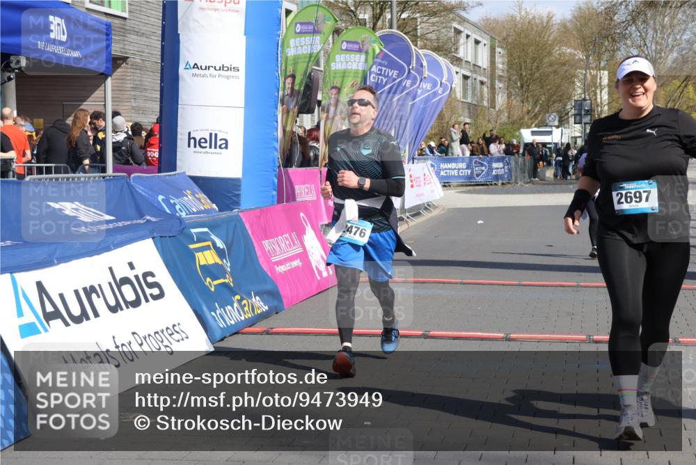 12.04.2026 - 45. Internationalen Wilhelmsburger Insellauf Strokosch-Dieckow http://msf.ph/oto/9473949 12.04.2026 11:30:38 Ziel 2697, 2698, 2476, 2498 meine-sportfotos.de