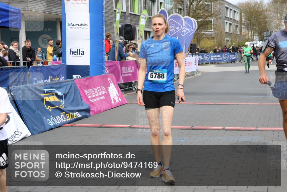 12.04.2026 - 45. Internationalen Wilhelmsburger Insellauf Strokosch-Dieckow http://msf.ph/oto/9474169 12.04.2026 12:54:32 Ziel 3254, 5788 meine-sportfotos.de