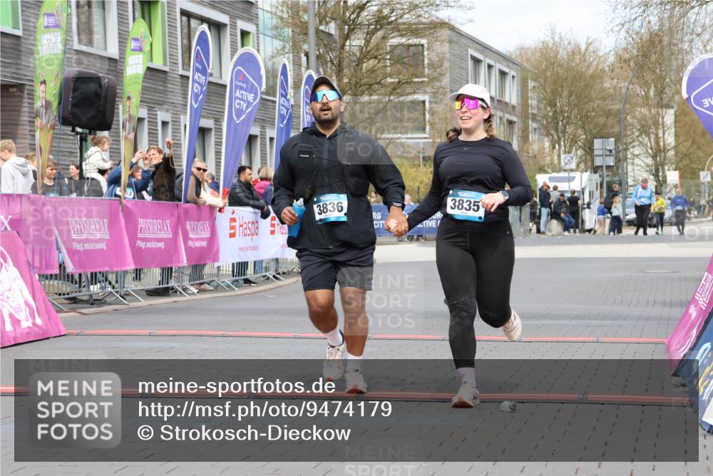 12.04.2026 - 45. Internationalen Wilhelmsburger Insellauf Strokosch-Dieckow http://msf.ph/oto/9474179 12.04.2026 13:33:23 Ziel 3836, 5224 meine-sportfotos.de