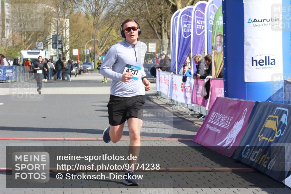 12.04.2026 - 45. Internationalen Wilhelmsburger Insellauf Strokosch-Dieckow http://msf.ph/oto/9474238 12.04.2026 11:31:03 Ziel 4737 meine-sportfotos.de