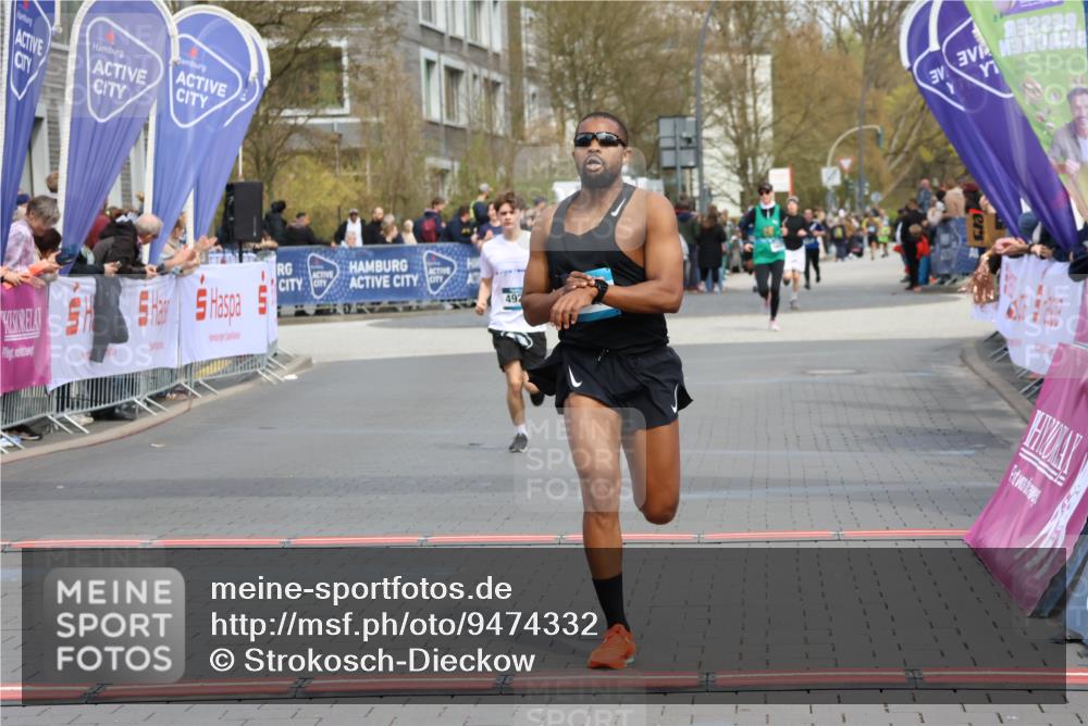 12.04.2026 - 45. Internationalen Wilhelmsburger Insellauf Strokosch-Dieckow http://msf.ph/oto/9474332 12.04.2026 12:54:41 Ziel 3000, 4823, 5743, 4924 meine-sportfotos.de