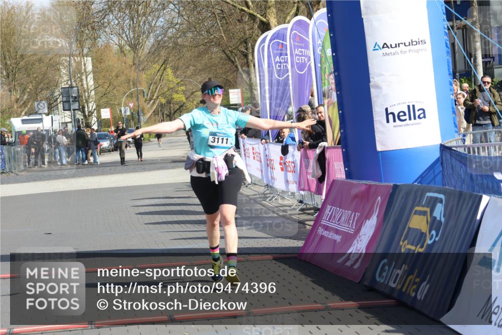 12.04.2026 - 45. Internationalen Wilhelmsburger Insellauf Strokosch-Dieckow http://msf.ph/oto/9474396 12.04.2026 11:31:15 Ziel 2480, 3111 meine-sportfotos.de