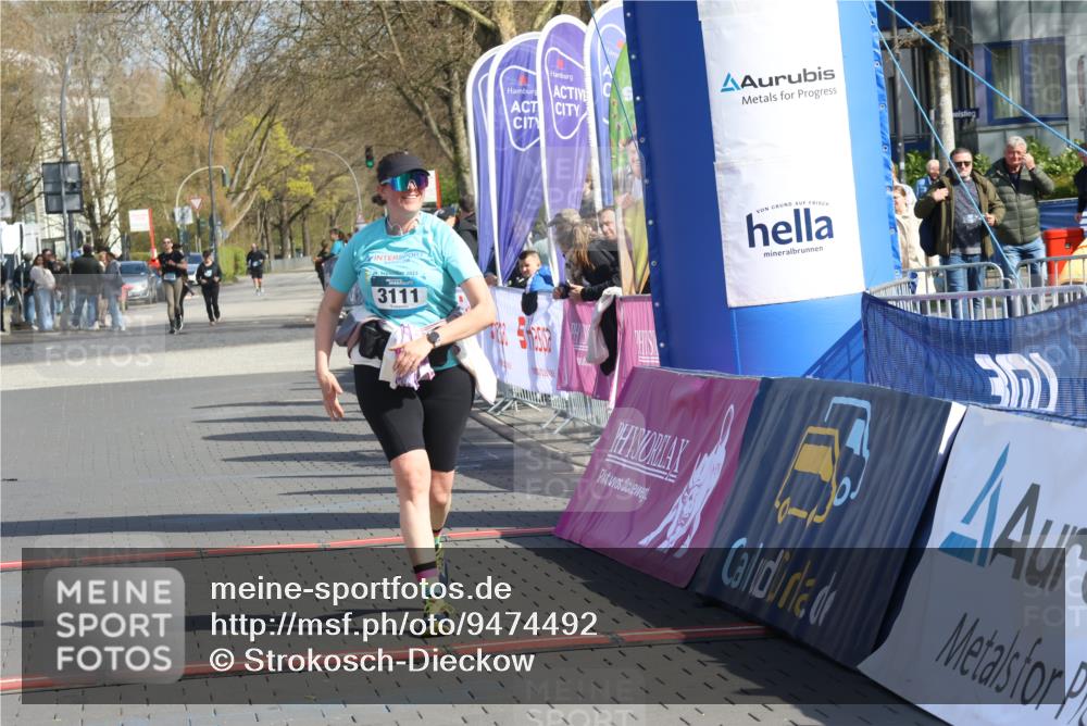 12.04.2026 - 45. Internationalen Wilhelmsburger Insellauf Strokosch-Dieckow http://msf.ph/oto/9474492 12.04.2026 11:31:16 Ziel 2480, 3111 meine-sportfotos.de