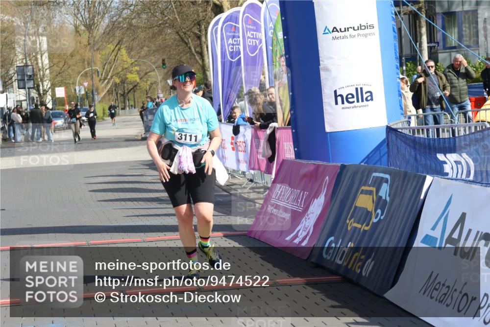 12.04.2026 - 45. Internationalen Wilhelmsburger Insellauf Strokosch-Dieckow http://msf.ph/oto/9474522 12.04.2026 11:31:16 Ziel 2480, 3111 meine-sportfotos.de