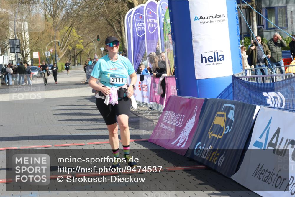 12.04.2026 - 45. Internationalen Wilhelmsburger Insellauf Strokosch-Dieckow http://msf.ph/oto/9474537 12.04.2026 11:31:16 Ziel 2480, 3111 meine-sportfotos.de