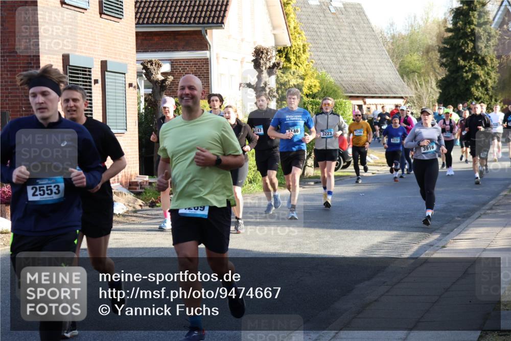12.04.2026 - 45. Internationalen Wilhelmsburger Insellauf Yannick Fuchs http://msf.ph/oto/9474667 12.04.2026 09:00:26 Laufen 2553, 209, 4147, 146, 3223, 3349, 3332, 3916, 33 meine-sportfotos.de