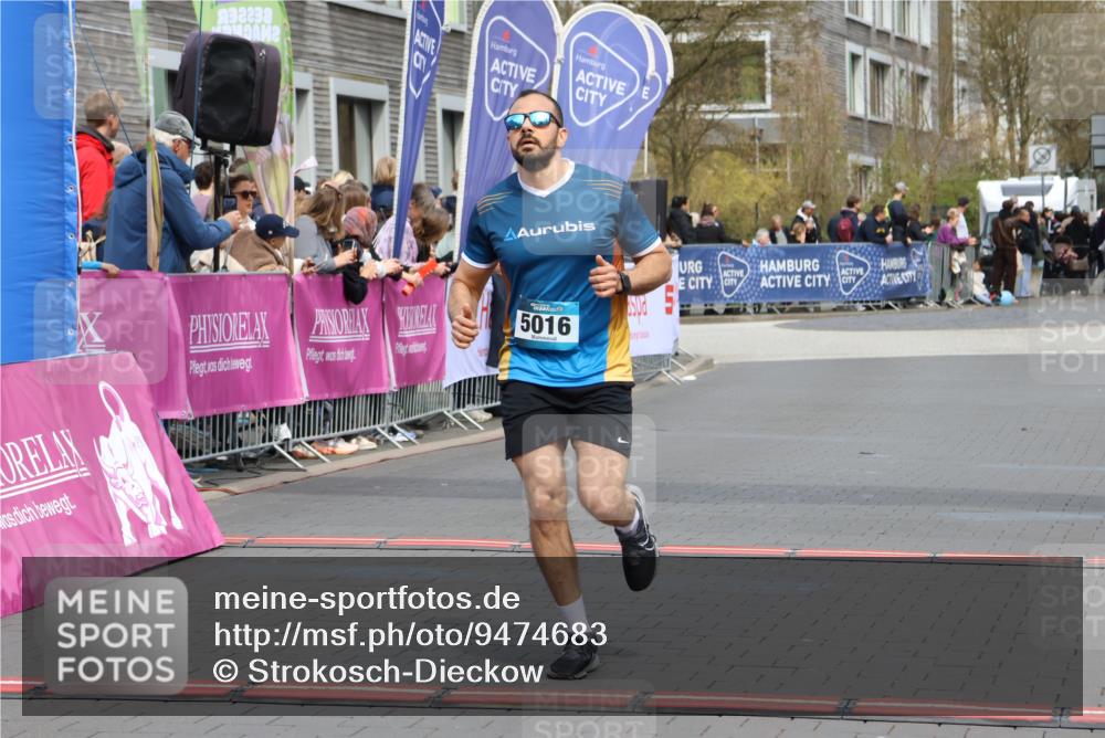 12.04.2026 - 45. Internationalen Wilhelmsburger Insellauf Strokosch-Dieckow http://msf.ph/oto/9474683 12.04.2026 12:54:58 Ziel 5016 meine-sportfotos.de