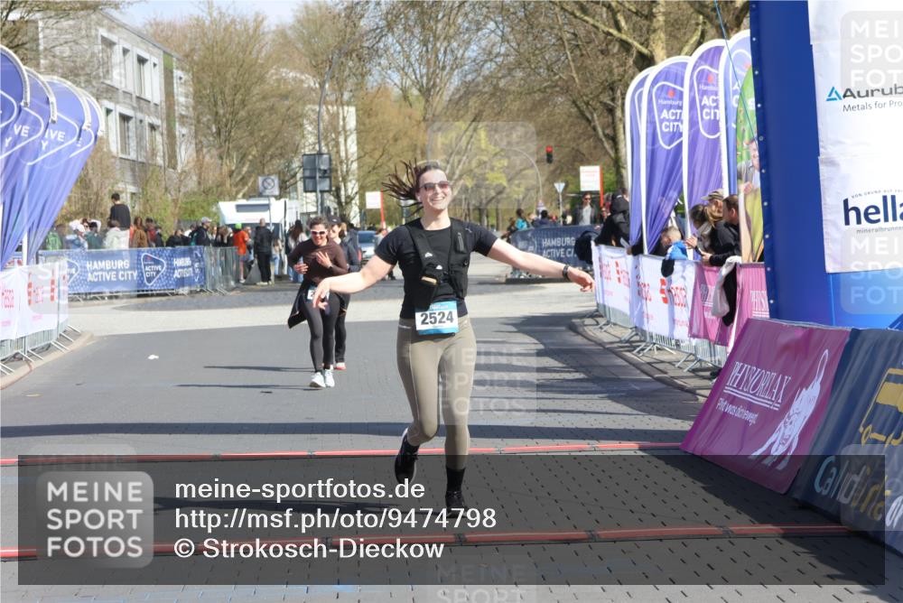 12.04.2026 - 45. Internationalen Wilhelmsburger Insellauf Strokosch-Dieckow http://msf.ph/oto/9474798 12.04.2026 11:31:35 Ziel 2524 meine-sportfotos.de