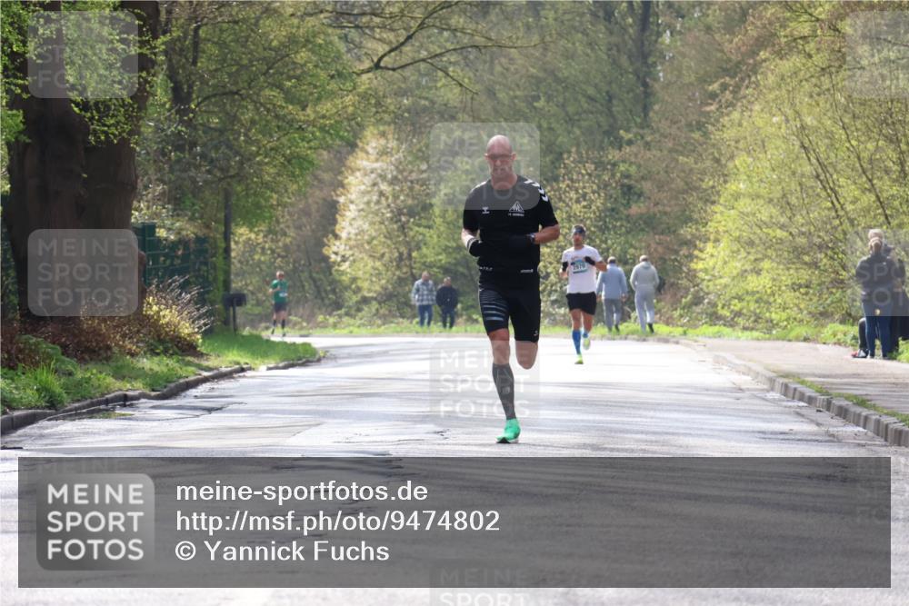 12.04.2026 - 45. Internationalen Wilhelmsburger Insellauf Yannick Fuchs http://msf.ph/oto/9474802 12.04.2026 10:07:08 Laufen 2970 meine-sportfotos.de