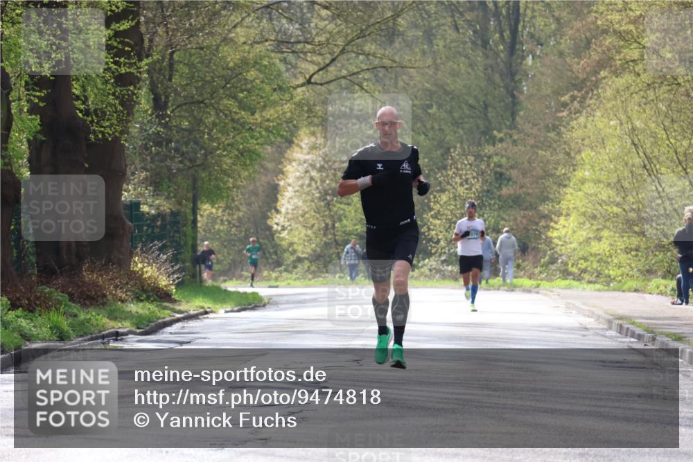 12.04.2026 - 45. Internationalen Wilhelmsburger Insellauf Yannick Fuchs http://msf.ph/oto/9474818 12.04.2026 10:07:09 Laufen 970 meine-sportfotos.de