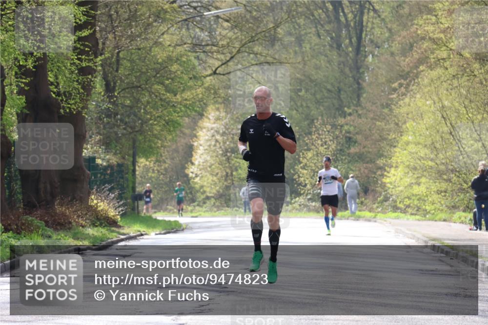 12.04.2026 - 45. Internationalen Wilhelmsburger Insellauf Yannick Fuchs http://msf.ph/oto/9474823 12.04.2026 10:07:09 Laufen 2970 meine-sportfotos.de