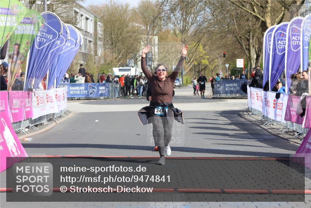 12.04.2026 - 45. Internationalen Wilhelmsburger Insellauf Strokosch-Dieckow http://msf.ph/oto/9474841 12.04.2026 11:31:39 Ziel 2475, 2279 meine-sportfotos.de
