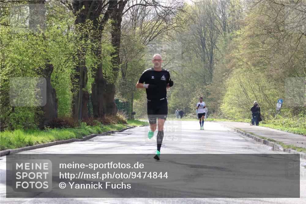 12.04.2026 - 45. Internationalen Wilhelmsburger Insellauf Yannick Fuchs http://msf.ph/oto/9474844 12.04.2026 10:07:11 Laufen  meine-sportfotos.de