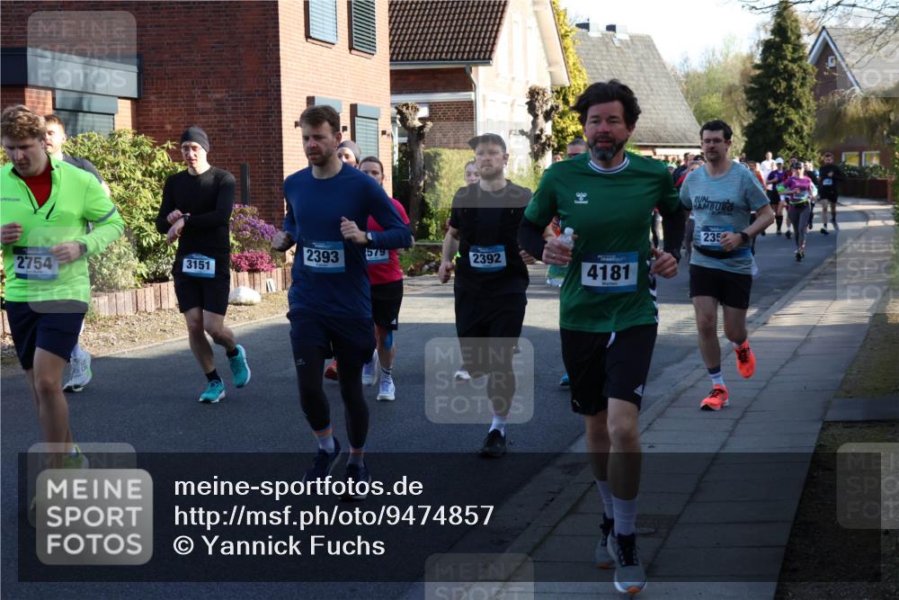 12.04.2026 - 45. Internationalen Wilhelmsburger Insellauf Yannick Fuchs http://msf.ph/oto/9474857 12.04.2026 09:00:44 Laufen 2754, 3151, 2393, 2392, 21, 0975, 4181, 235 meine-sportfotos.de
