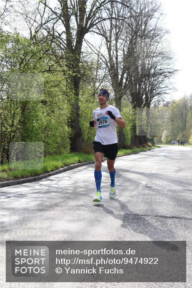 12.04.2026 - 45. Internationalen Wilhelmsburger Insellauf Yannick Fuchs http://msf.ph/oto/9474922 12.04.2026 10:07:25 Laufen 2970 meine-sportfotos.de