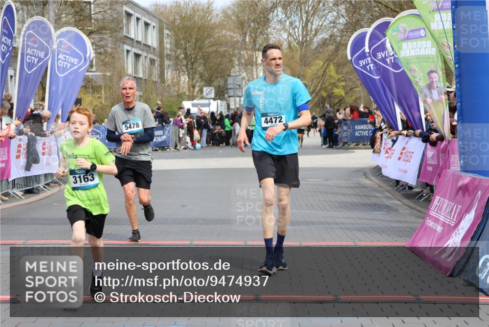 12.04.2026 - 45. Internationalen Wilhelmsburger Insellauf Strokosch-Dieckow http://msf.ph/oto/9474937 12.04.2026 12:55:15 Ziel 3163, 4472, 5478 meine-sportfotos.de