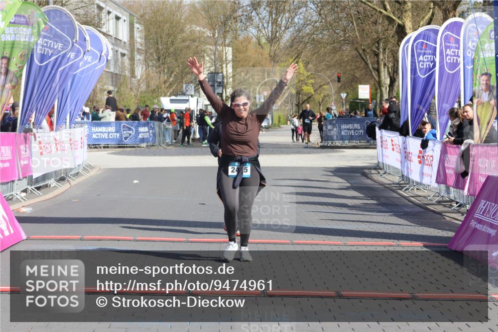 12.04.2026 - 45. Internationalen Wilhelmsburger Insellauf Strokosch-Dieckow http://msf.ph/oto/9474961 12.04.2026 11:31:39 Ziel 2475, 2279 meine-sportfotos.de
