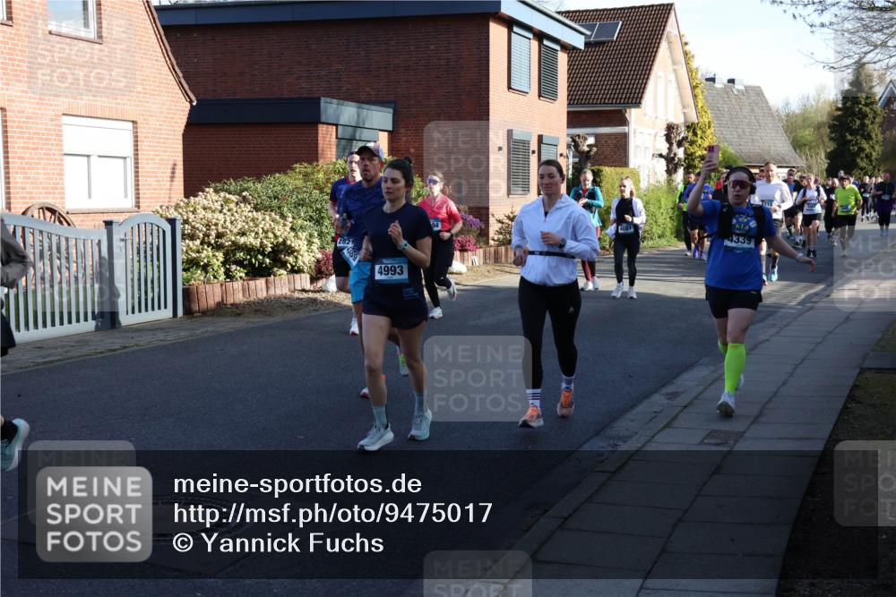 12.04.2026 - 45. Internationalen Wilhelmsburger Insellauf Yannick Fuchs http://msf.ph/oto/9475017 12.04.2026 09:00:59 Laufen 2821, 389, 4993, 4081, 4339 meine-sportfotos.de
