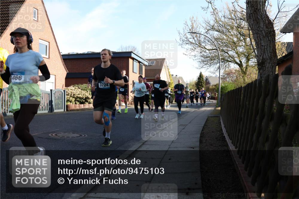 12.04.2026 - 45. Internationalen Wilhelmsburger Insellauf Yannick Fuchs http://msf.ph/oto/9475103 12.04.2026 09:01:08 Laufen 466, 3724, 4174, 3572, 3346, 2416 meine-sportfotos.de