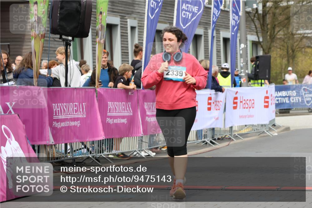 12.04.2026 - 45. Internationalen Wilhelmsburger Insellauf Strokosch-Dieckow http://msf.ph/oto/9475143 12.04.2026 13:32:38 Ziel 2587, 2339, 4462 meine-sportfotos.de