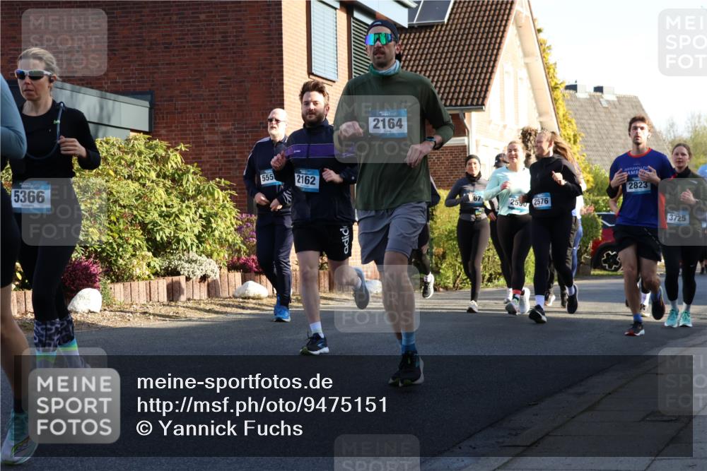 12.04.2026 - 45. Internationalen Wilhelmsburger Insellauf Yannick Fuchs http://msf.ph/oto/9475151 12.04.2026 09:01:12 Laufen 5366, 555, 2162, 2164, 250, 2576, 2823, 3725 meine-sportfotos.de