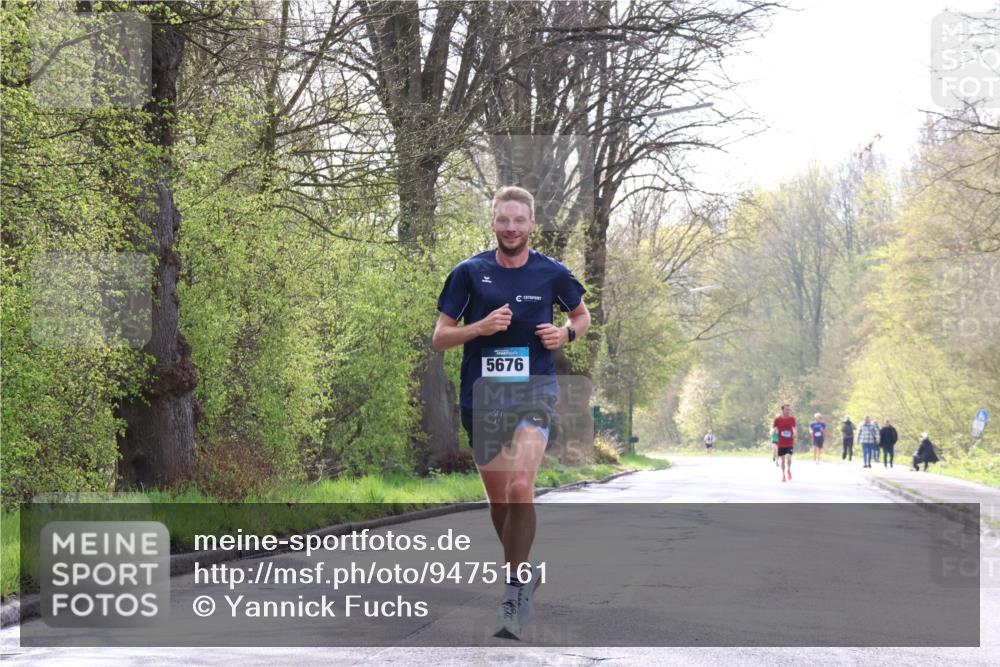 12.04.2026 - 45. Internationalen Wilhelmsburger Insellauf Yannick Fuchs http://msf.ph/oto/9475161 12.04.2026 10:08:08 Laufen 5676 meine-sportfotos.de