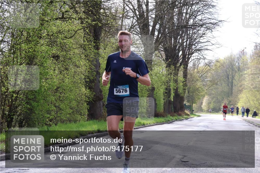12.04.2026 - 45. Internationalen Wilhelmsburger Insellauf Yannick Fuchs http://msf.ph/oto/9475177 12.04.2026 10:08:09 Laufen 5676 meine-sportfotos.de