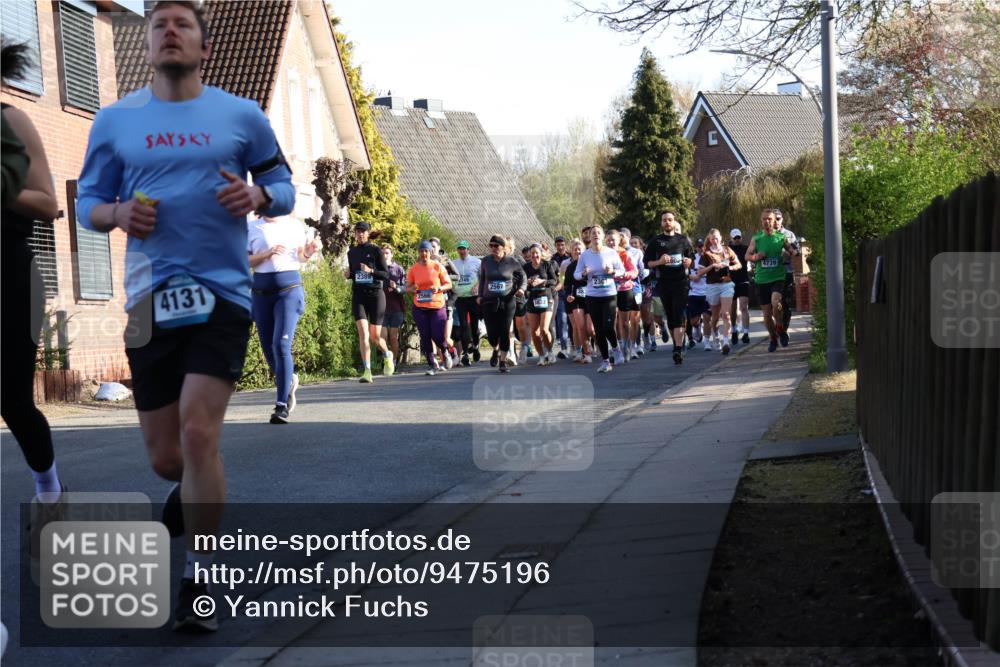 12.04.2026 - 45. Internationalen Wilhelmsburger Insellauf Yannick Fuchs http://msf.ph/oto/9475196 12.04.2026 09:01:16 Laufen 2389, 4131, 749, 3832, 4739 meine-sportfotos.de
