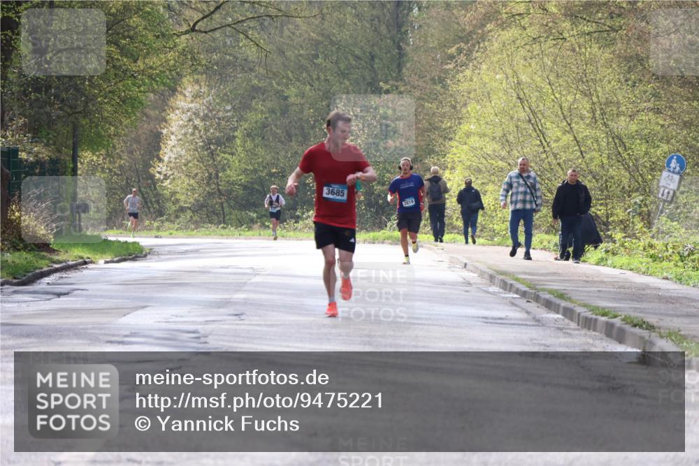 12.04.2026 - 45. Internationalen Wilhelmsburger Insellauf Yannick Fuchs http://msf.ph/oto/9475221 12.04.2026 10:08:13 Laufen 3685, 2819, 11 meine-sportfotos.de
