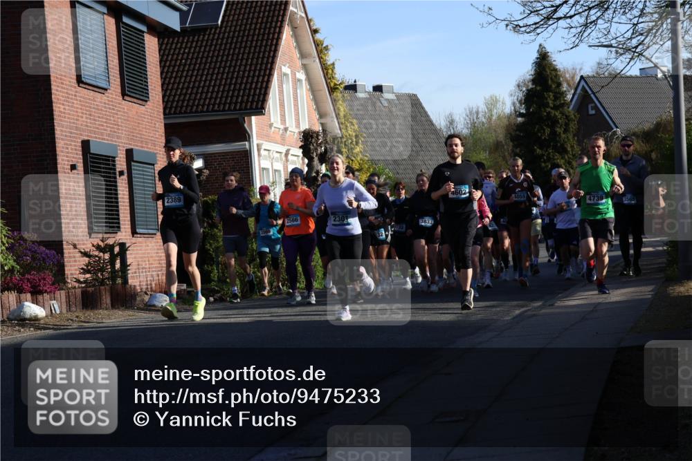12.04.2026 - 45. Internationalen Wilhelmsburger Insellauf Yannick Fuchs http://msf.ph/oto/9475233 12.04.2026 09:01:20 Laufen 2389, 2869, 2566, 2301, 3833, 732, 4602, 4059, 4739, 3565, 46 meine-sportfotos.de