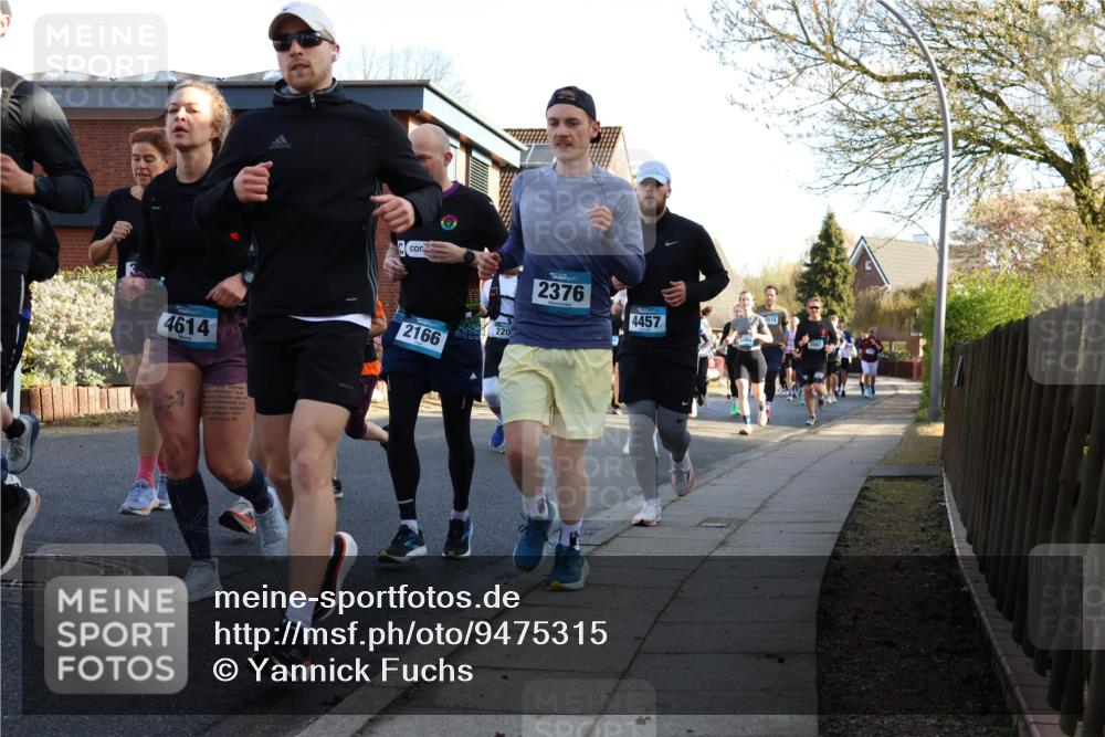 12.04.2026 - 45. Internationalen Wilhelmsburger Insellauf Yannick Fuchs http://msf.ph/oto/9475315 12.04.2026 09:01:29 Laufen 4614, 2166, 220, 2376, 4457 meine-sportfotos.de