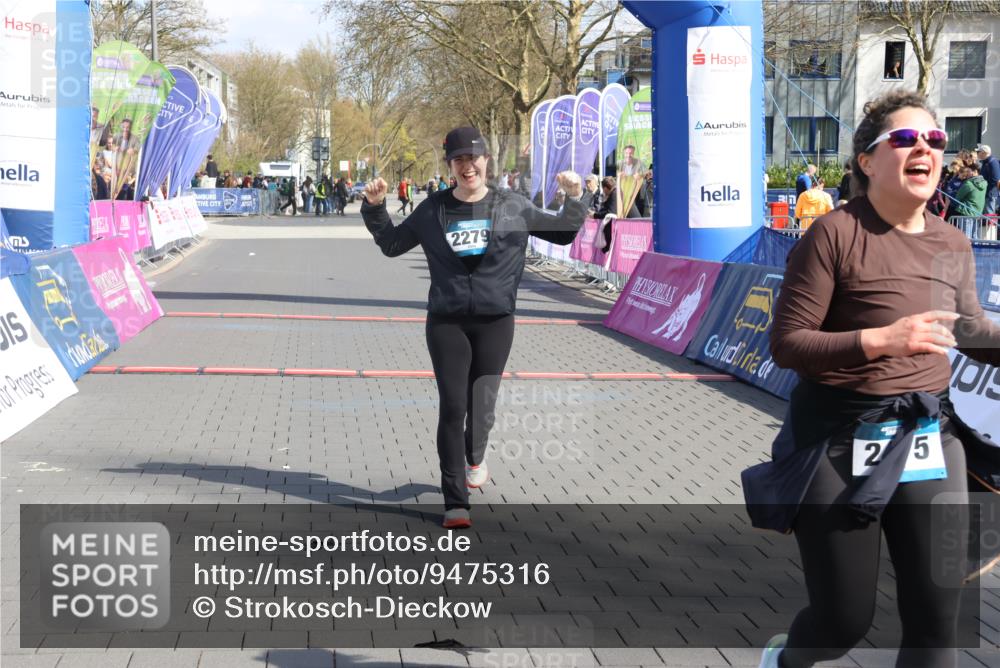 12.04.2026 - 45. Internationalen Wilhelmsburger Insellauf Strokosch-Dieckow http://msf.ph/oto/9475316 12.04.2026 11:31:43 Ziel 2475, 2279 meine-sportfotos.de