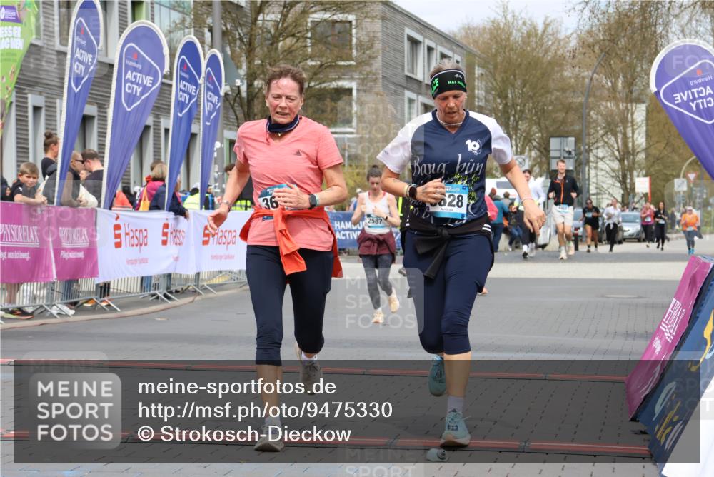 12.04.2026 - 45. Internationalen Wilhelmsburger Insellauf Strokosch-Dieckow http://msf.ph/oto/9475330 12.04.2026 13:32:31 Ziel 2792, 3632, 3628 meine-sportfotos.de