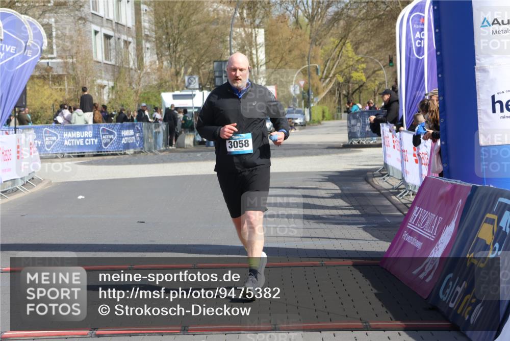 12.04.2026 - 45. Internationalen Wilhelmsburger Insellauf Strokosch-Dieckow http://msf.ph/oto/9475382 12.04.2026 11:31:57 Ziel 3058 meine-sportfotos.de