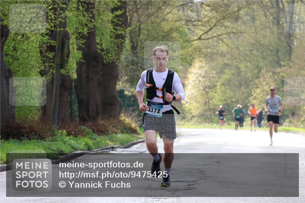 12.04.2026 - 45. Internationalen Wilhelmsburger Insellauf Yannick Fuchs http://msf.ph/oto/9475425 12.04.2026 10:08:42 Laufen 3372 meine-sportfotos.de