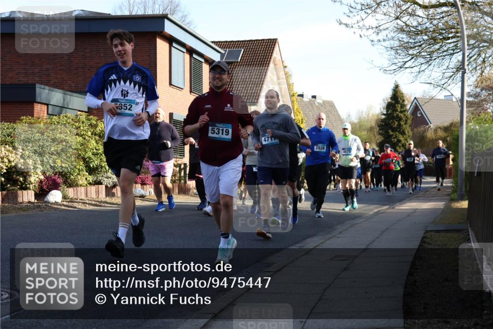12.04.2026 - 45. Internationalen Wilhelmsburger Insellauf Yannick Fuchs http://msf.ph/oto/9475447 12.04.2026 09:01:41 Laufen 352, 5319, 471, 2828, 4675 meine-sportfotos.de