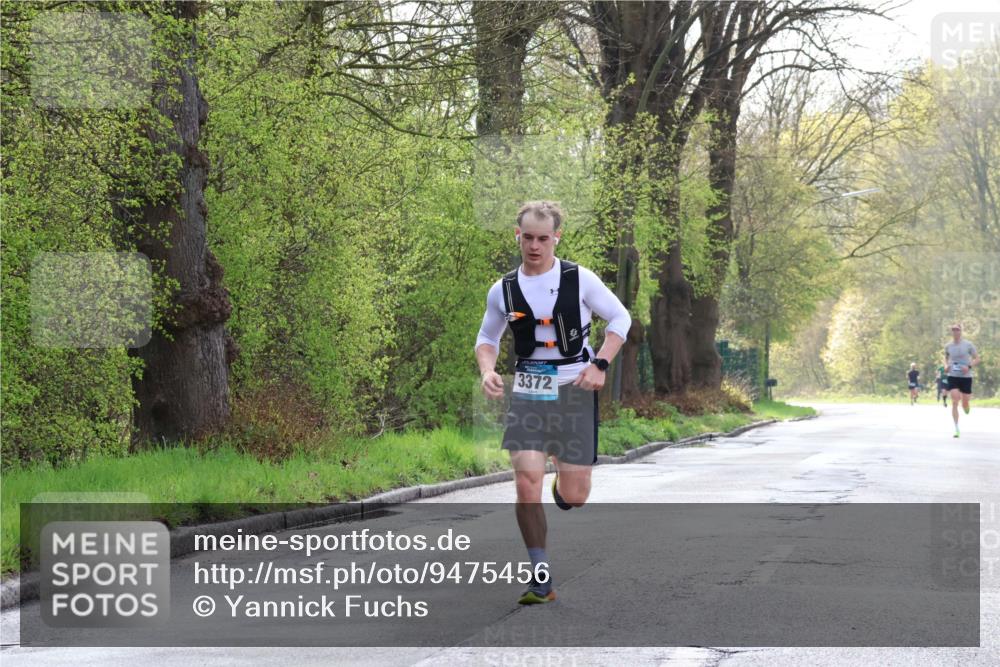 12.04.2026 - 45. Internationalen Wilhelmsburger Insellauf Yannick Fuchs http://msf.ph/oto/9475456 12.04.2026 10:08:44 Laufen 3372 meine-sportfotos.de