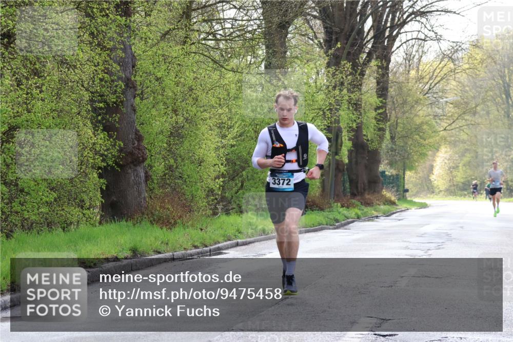 12.04.2026 - 45. Internationalen Wilhelmsburger Insellauf Yannick Fuchs http://msf.ph/oto/9475458 12.04.2026 10:08:44 Laufen 3372 meine-sportfotos.de