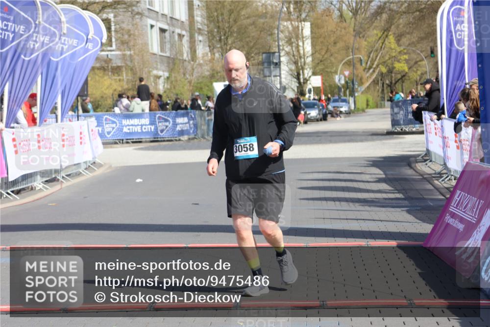 12.04.2026 - 45. Internationalen Wilhelmsburger Insellauf Strokosch-Dieckow http://msf.ph/oto/9475486 12.04.2026 11:31:58 Ziel 3058 meine-sportfotos.de