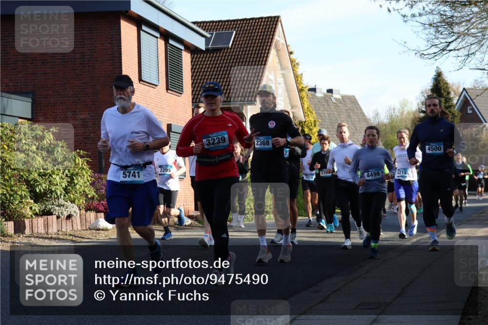 12.04.2026 - 45. Internationalen Wilhelmsburger Insellauf Yannick Fuchs http://msf.ph/oto/9475490 12.04.2026 09:01:47 Laufen 5741, 2295, 3239, 2368, 4500, 3028, 4499, 4215 meine-sportfotos.de