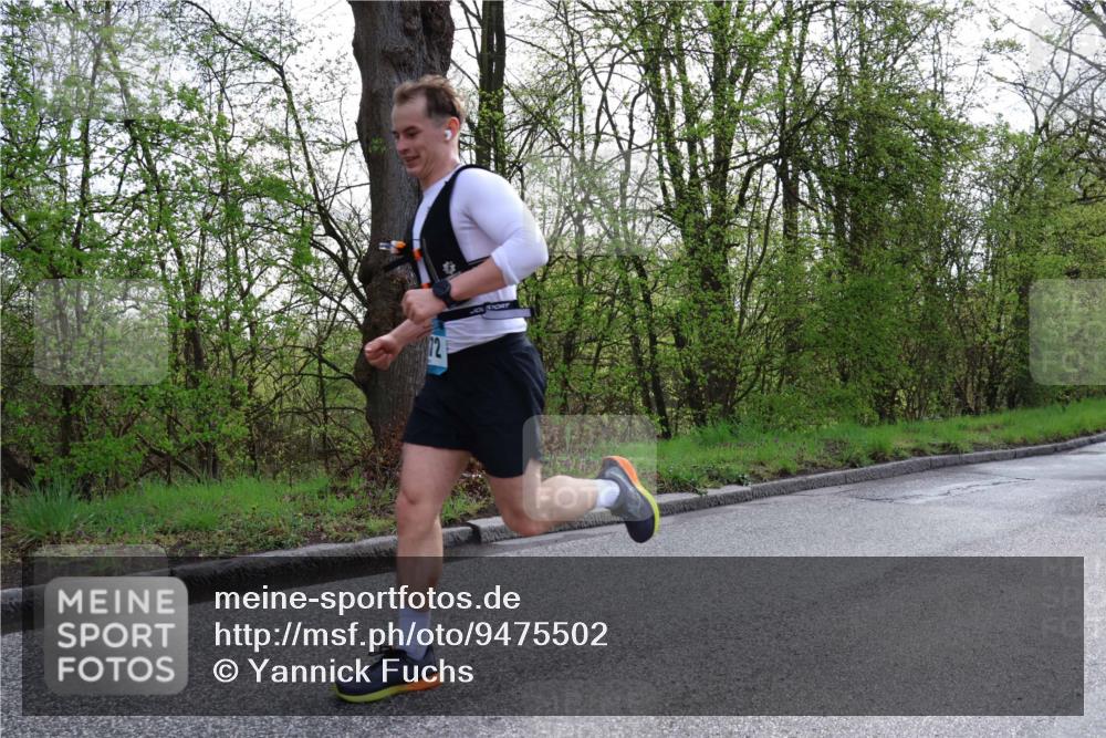 12.04.2026 - 45. Internationalen Wilhelmsburger Insellauf Yannick Fuchs http://msf.ph/oto/9475502 12.04.2026 10:08:46 Laufen  meine-sportfotos.de