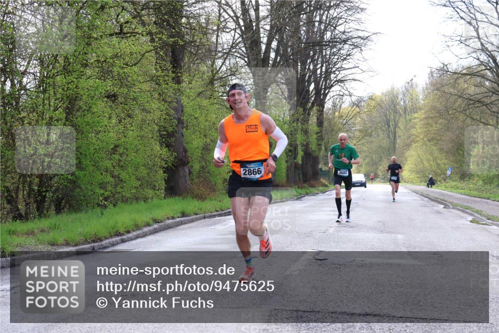 12.04.2026 - 45. Internationalen Wilhelmsburger Insellauf Yannick Fuchs http://msf.ph/oto/9475625 12.04.2026 10:09:10 Laufen 2866, 3682 meine-sportfotos.de