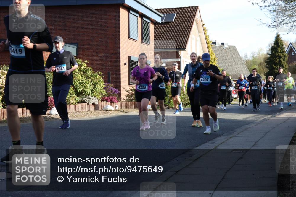 12.04.2026 - 45. Internationalen Wilhelmsburger Insellauf Yannick Fuchs http://msf.ph/oto/9475649 12.04.2026 09:02:04 Laufen 5419, 4981, 2778, 408, 4258, 4257, 3124, 2811, 4596, 4246 meine-sportfotos.de