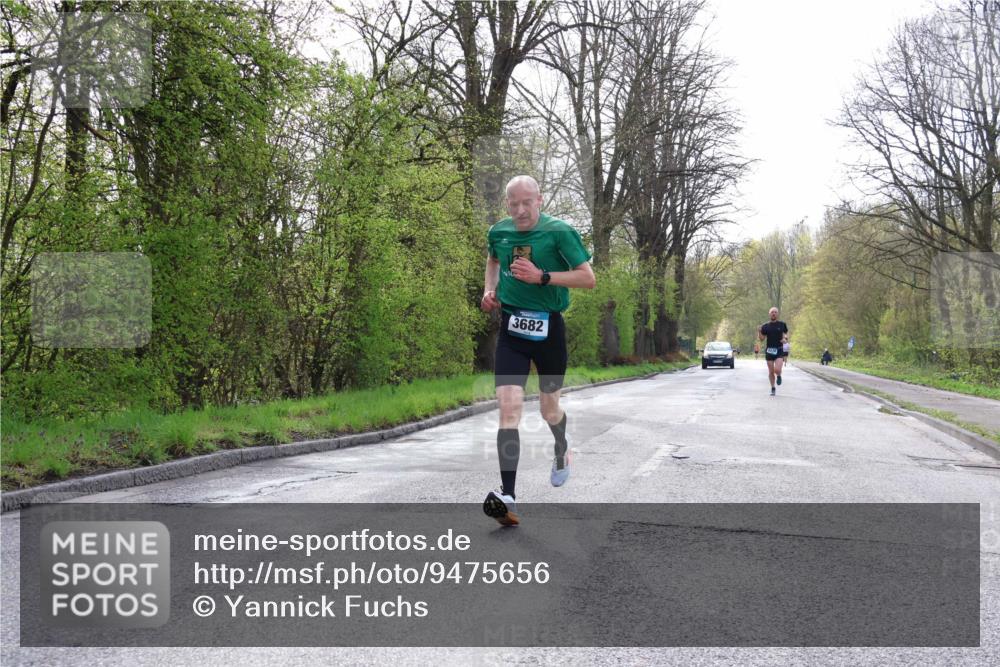 12.04.2026 - 45. Internationalen Wilhelmsburger Insellauf Yannick Fuchs http://msf.ph/oto/9475656 12.04.2026 10:09:13 Laufen 3682 meine-sportfotos.de