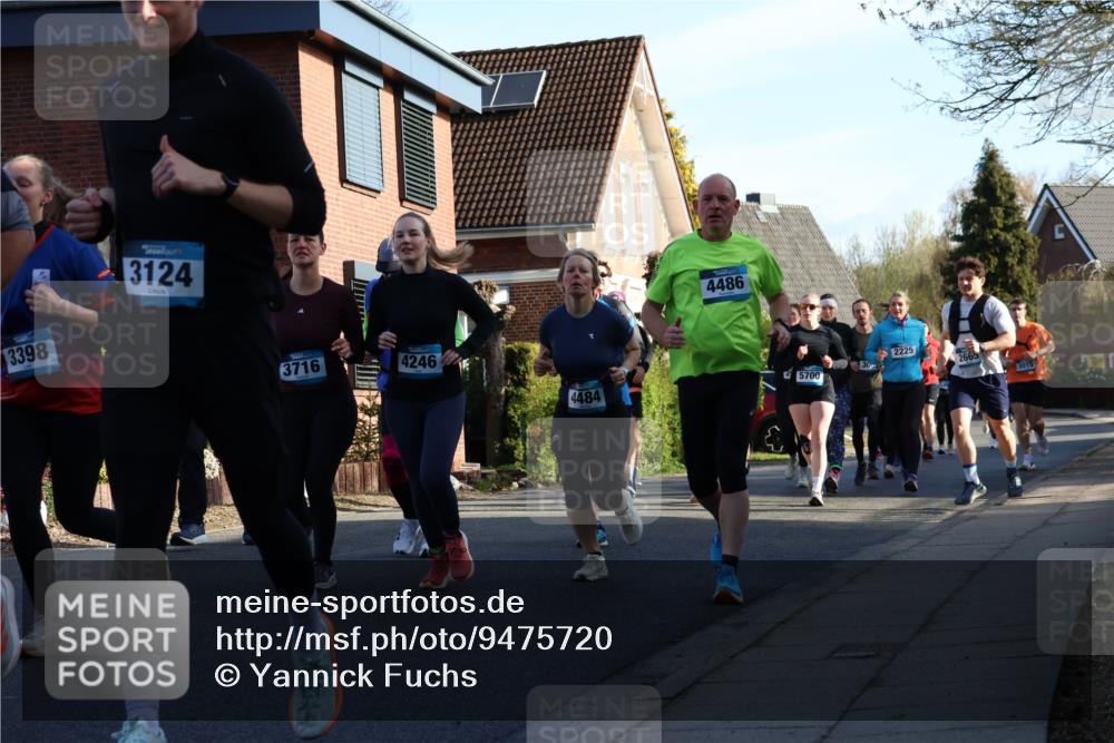 12.04.2026 - 45. Internationalen Wilhelmsburger Insellauf Yannick Fuchs http://msf.ph/oto/9475720 12.04.2026 09:02:12 Laufen 3398, 3124, 3716, 4246, 4484, 4486, 2225, 2665, 30, 25700, 3015 meine-sportfotos.de
