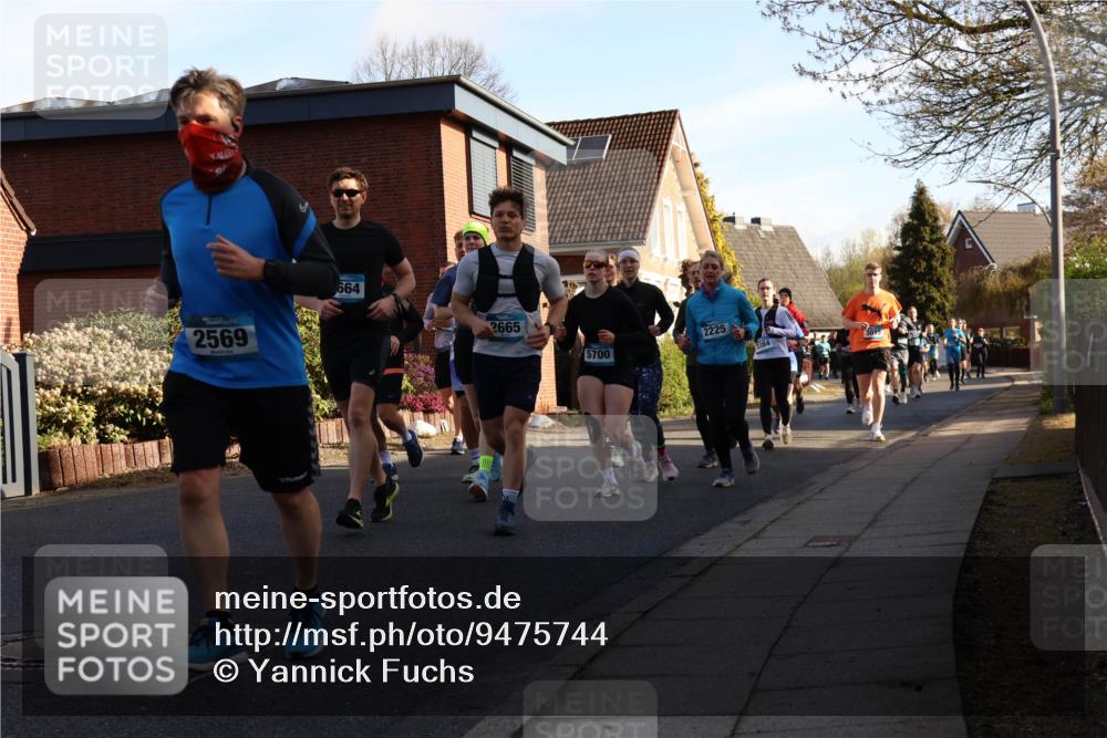 12.04.2026 - 45. Internationalen Wilhelmsburger Insellauf Yannick Fuchs http://msf.ph/oto/9475744 12.04.2026 09:02:16 Laufen 2569, 664, 2665, 2225, 5700 meine-sportfotos.de